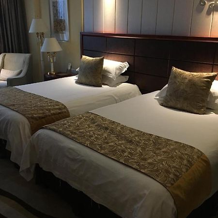 รามาดา บาย วินด์แฮม หยางโจว เปาหยิง Hotel Baoying ภายนอก รูปภาพ