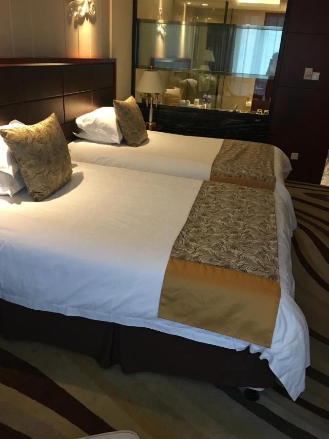รามาดา บาย วินด์แฮม หยางโจว เปาหยิง Hotel Baoying ภายนอก รูปภาพ