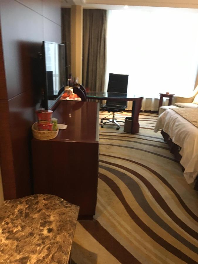 รามาดา บาย วินด์แฮม หยางโจว เปาหยิง Hotel Baoying ภายนอก รูปภาพ