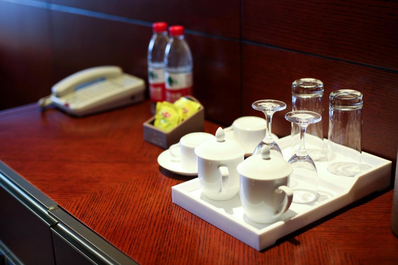 รามาดา บาย วินด์แฮม หยางโจว เปาหยิง Hotel Baoying ภายนอก รูปภาพ
