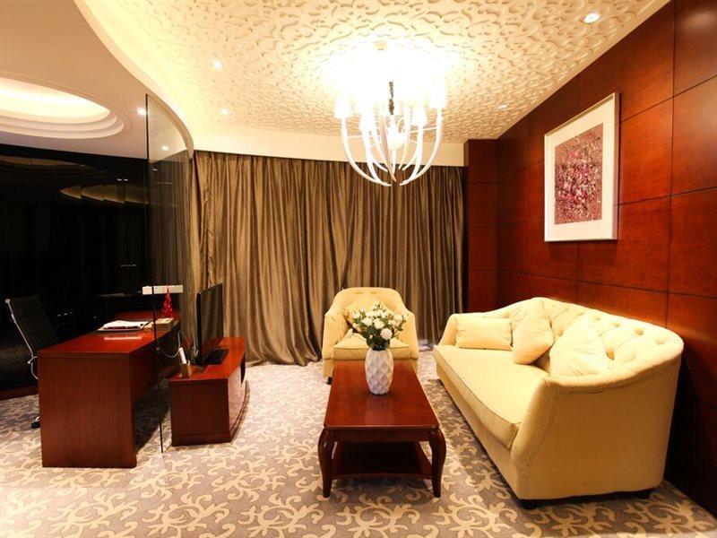 รามาดา บาย วินด์แฮม หยางโจว เปาหยิง Hotel Baoying ภายนอก รูปภาพ