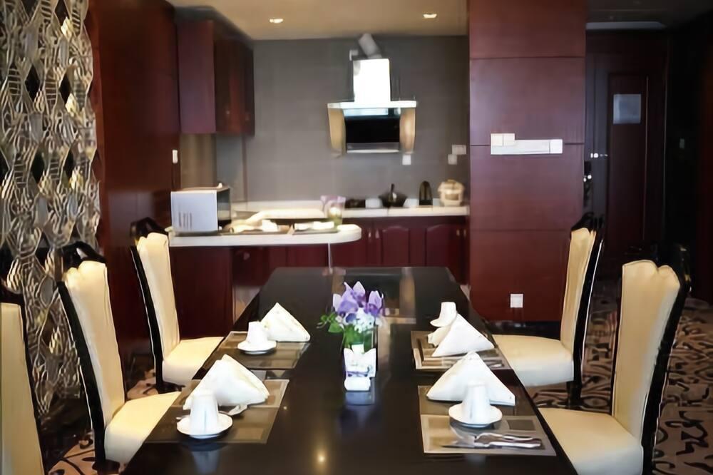 รามาดา บาย วินด์แฮม หยางโจว เปาหยิง Hotel Baoying ภายนอก รูปภาพ